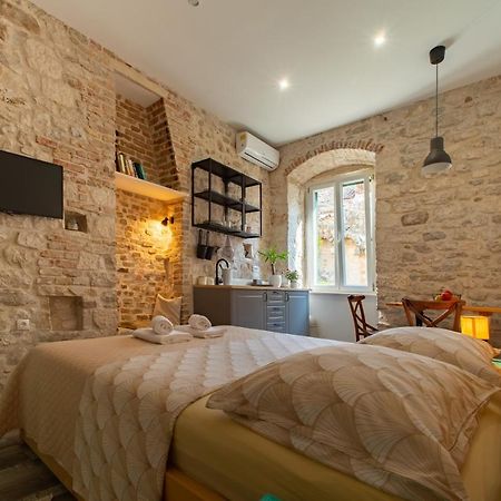 Rooms And Apartments Djanovic Spalato Esterno foto