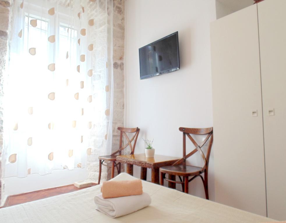 Rooms And Apartments Djanovic Spalato Camera foto