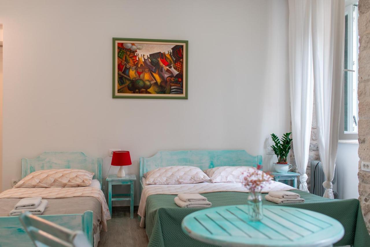 Rooms And Apartments Djanovic Spalato Esterno foto