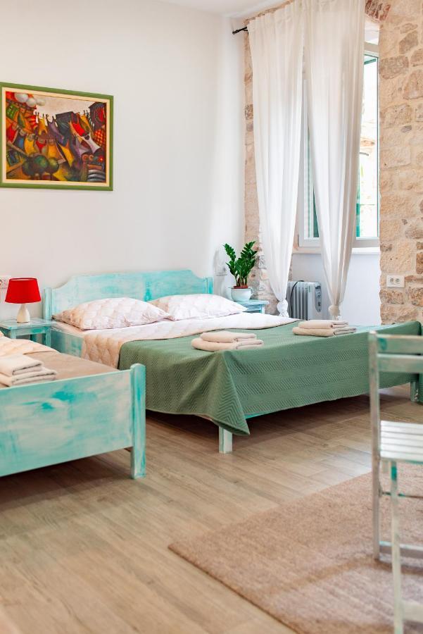 Rooms And Apartments Djanovic Spalato Esterno foto