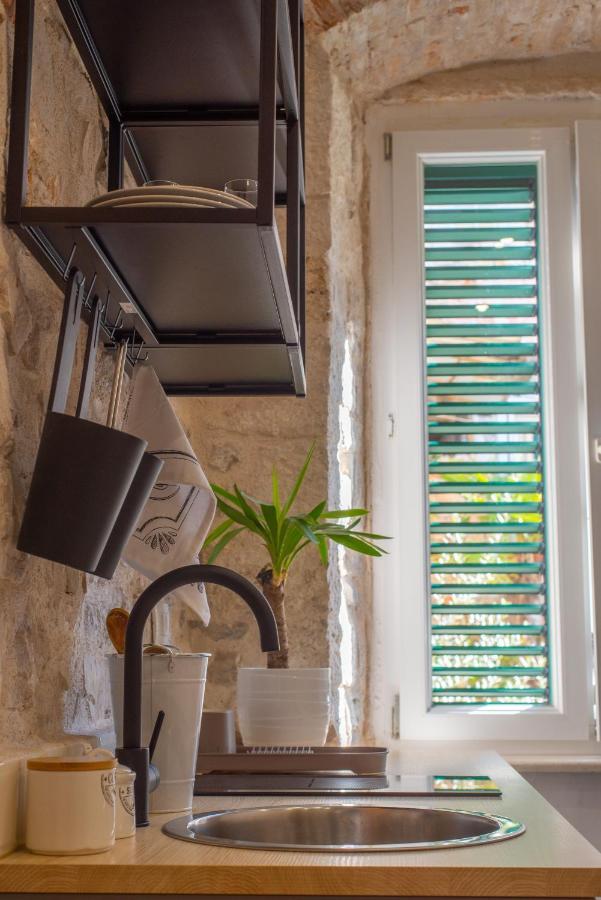 Rooms And Apartments Djanovic Spalato Esterno foto